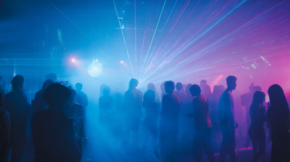 Niky's Speakeasy & Nightclub Bangtao Voted Best Nightclub in Bangtao, Phuket Davidv. 56221 Partygoers With Glow Accessories Glitter And Mi 8d900fd7 03d1 44bf 8d4a 66ad4f61950a 0
